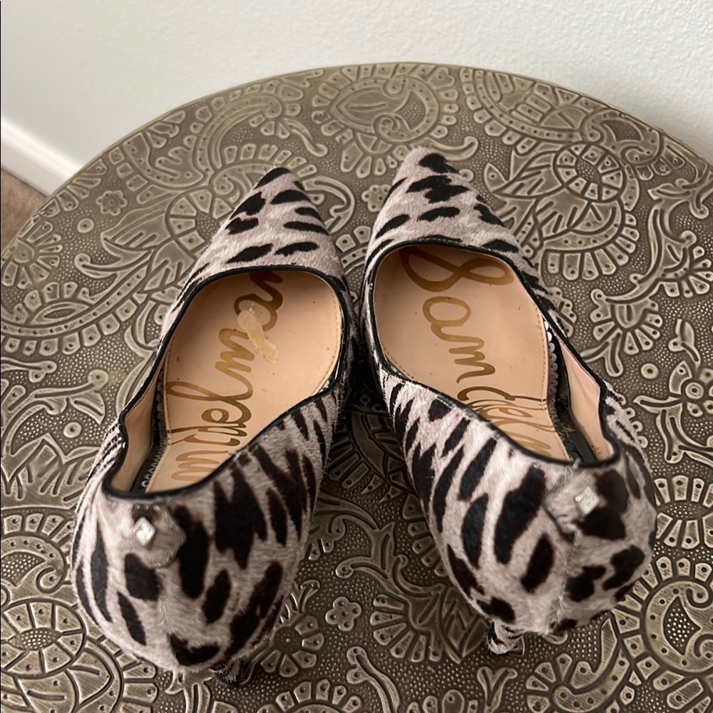 Hazel Leopard Print Women's Heels - Picture 5 of 5